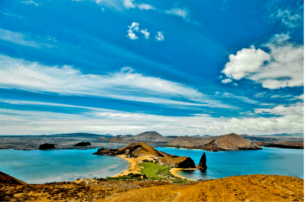 La mitica Ruta dei vulcani da Quito a Guayaquil, passando per la “Nariz del Diablo” e poi le Galapagos, meravigliose isole incantate. Un tour su misura per vivere al meglio la destinazione